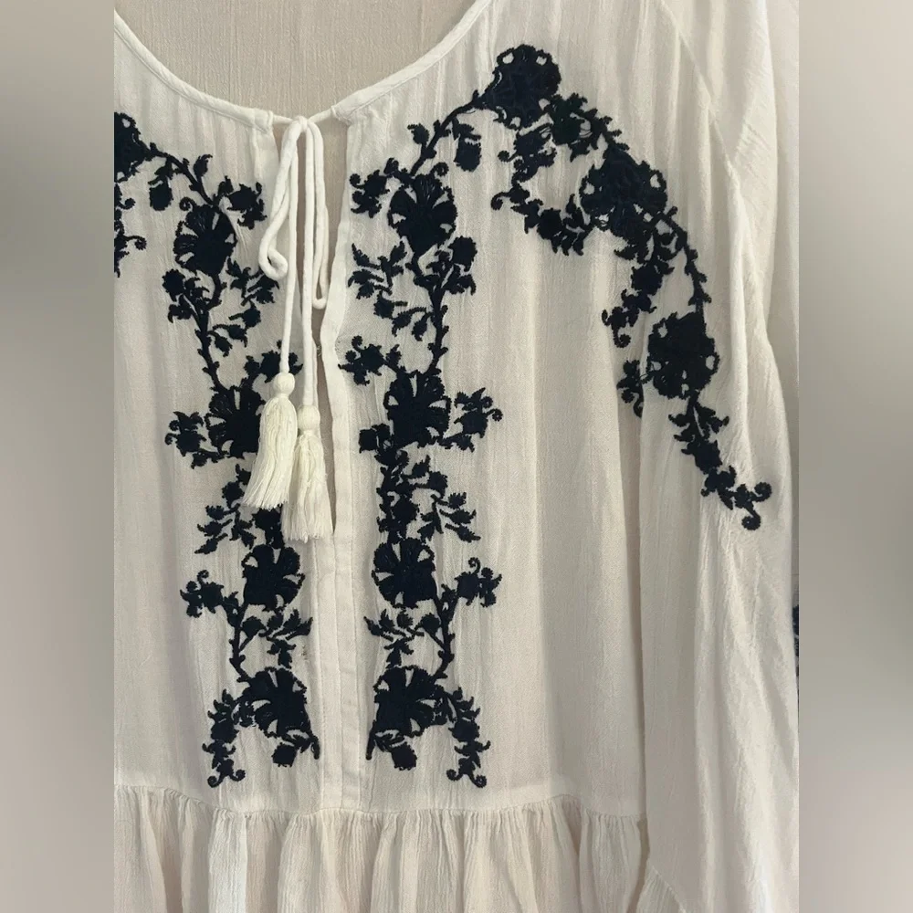 American Eagle Navy Blue and White Embroidered Round Drawstring Neck Size XL‎ - Picture 2 of 11